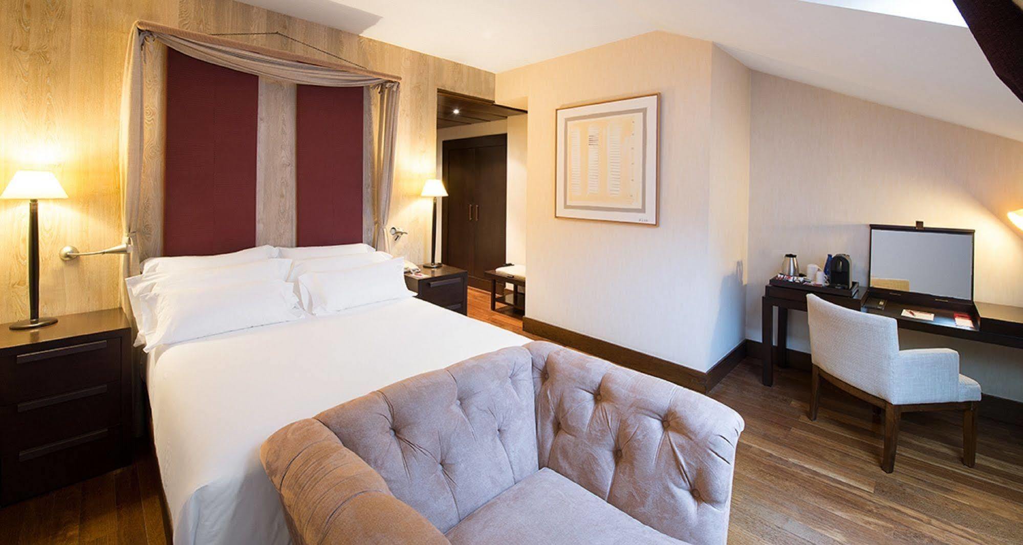 Nh Collection Palacio De Hotel Burgo